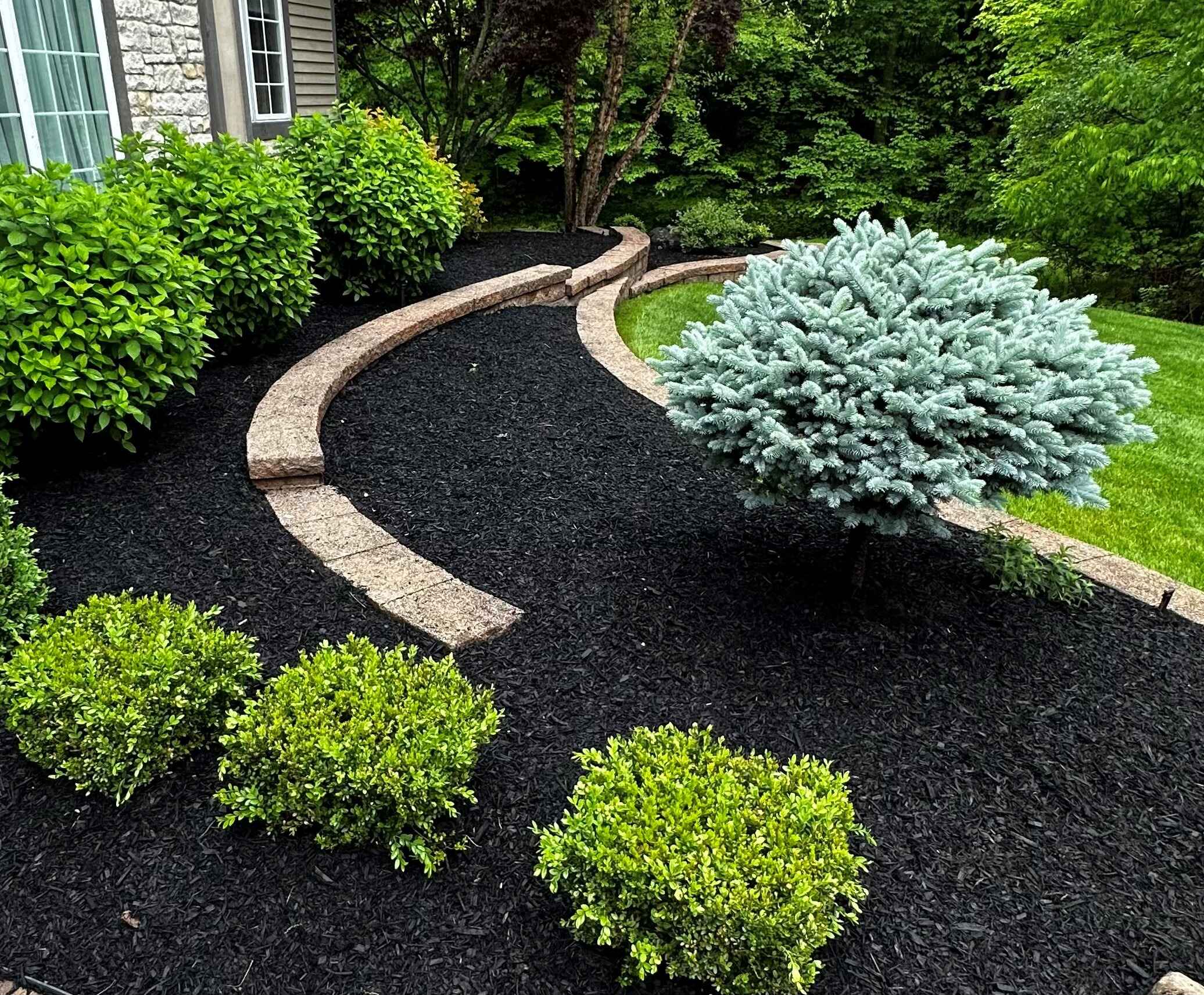 https://shop2.three-z.com/storage/photos/1/Category/Mulch.jpg